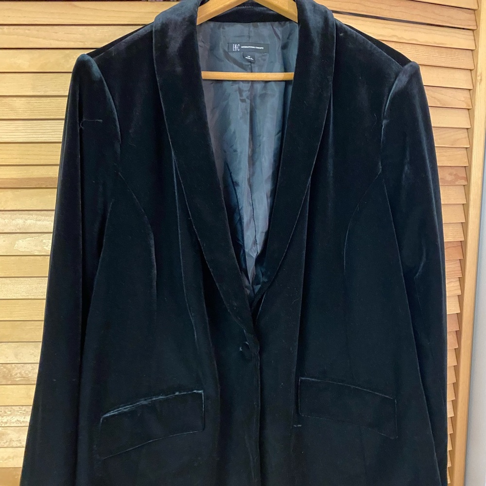Black Velvet Blazer.  I.N.C size 2x. Worn one time.